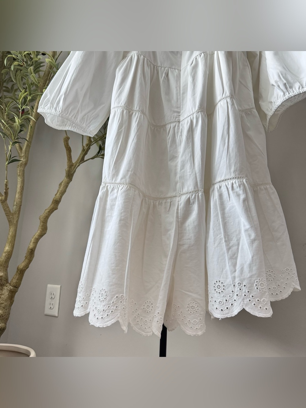 Anthropologie White Eyelet Lace Romper XL - Picture 8 of 10